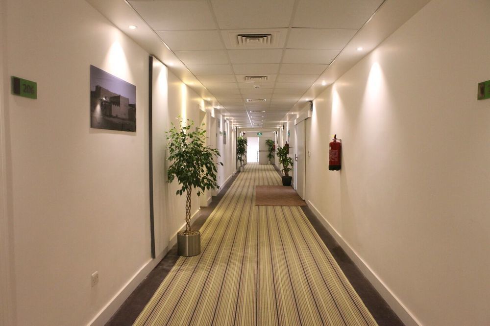 Super 8 Hotel Al Riyadh By Wyndham Dış mekan fotoğraf