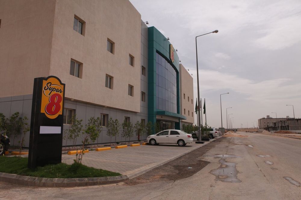 Super 8 Hotel Al Riyadh By Wyndham Dış mekan fotoğraf